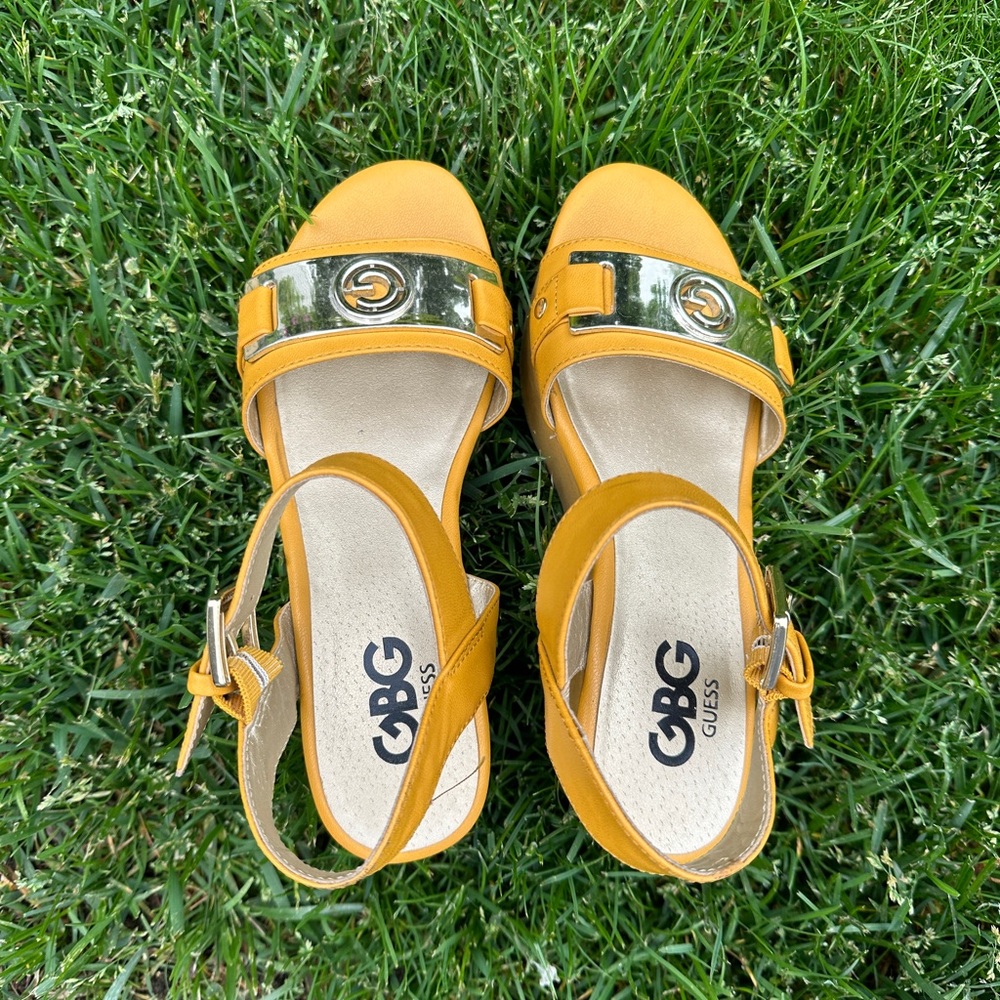 G by guess sandals size 5.5 for women worn only 2 times